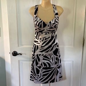 WHBM Black White Sleeveless Cocktail Dress Sz 4